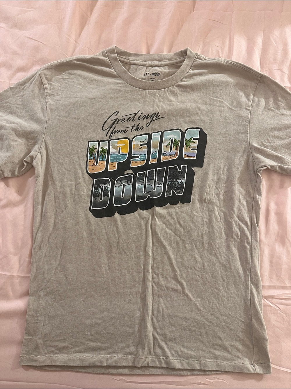 GAP Men's Light Beige 'Upside Down' Graphic Tee
